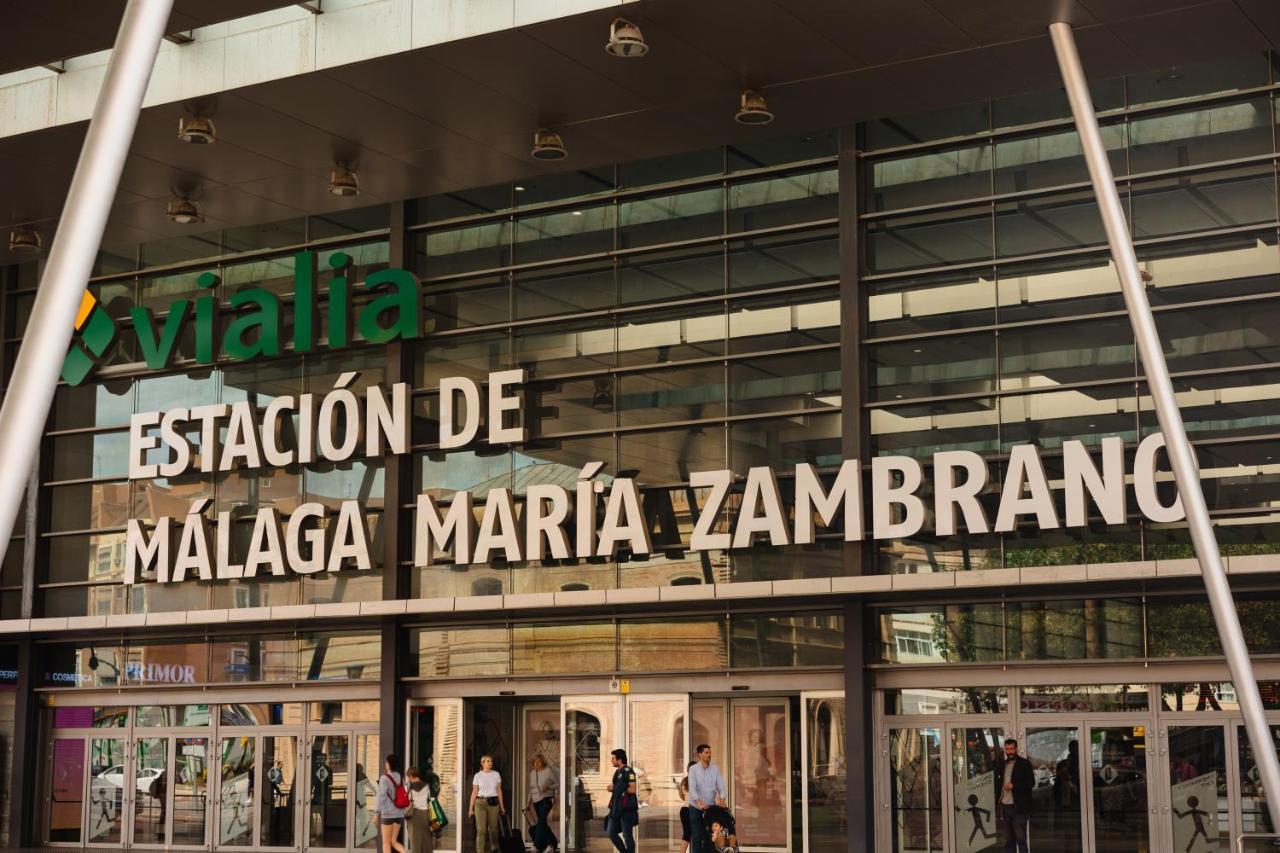 In The Historic Center Of Malaga, Very Close To The Beach And The Ave Train Station, With Private Parking Dış mekan fotoğraf