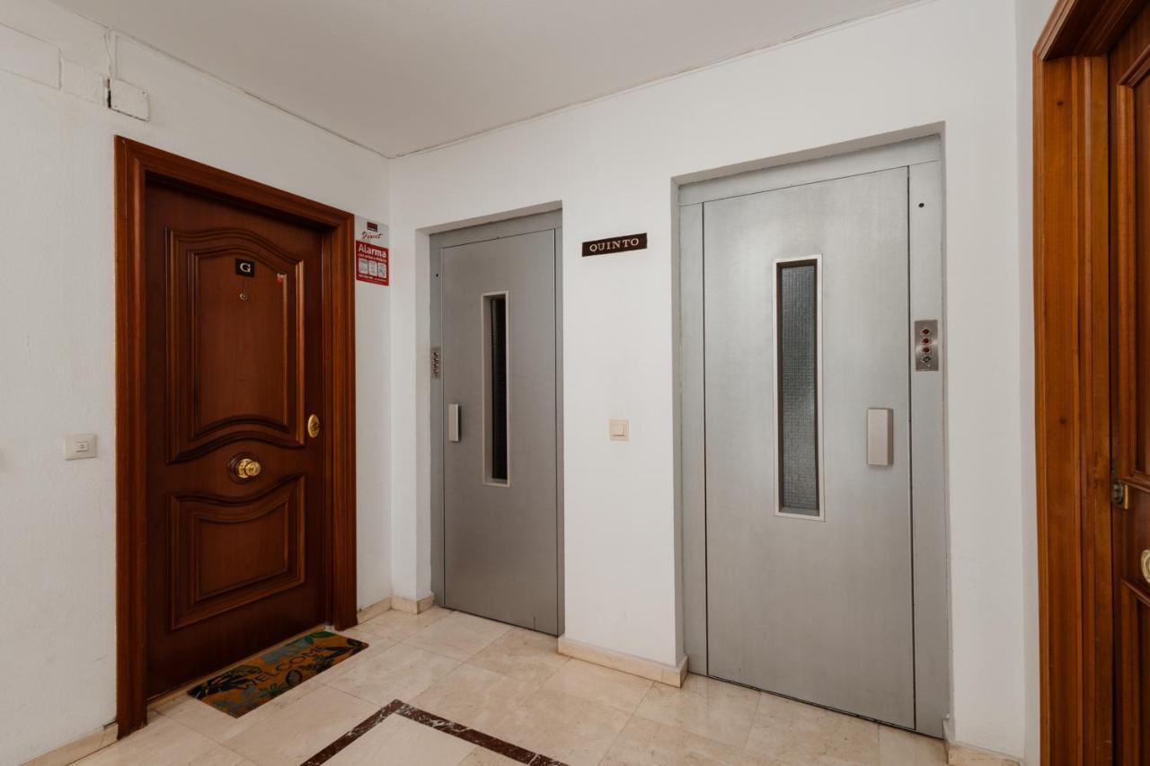 In The Historic Center Of Malaga, Very Close To The Beach And The Ave Train Station, With Private Parking Dış mekan fotoğraf