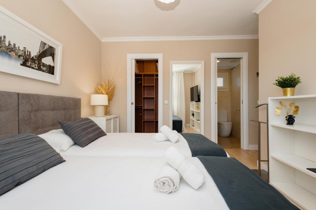 In The Historic Center Of Malaga, Very Close To The Beach And The Ave Train Station, With Private Parking Dış mekan fotoğraf